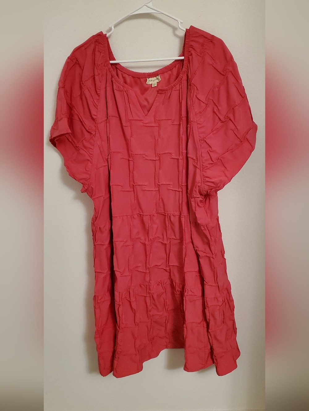 Cloth And Portrait Textured Short Sleeve Tunic Dress - Hot Pink 2X Cottagecore